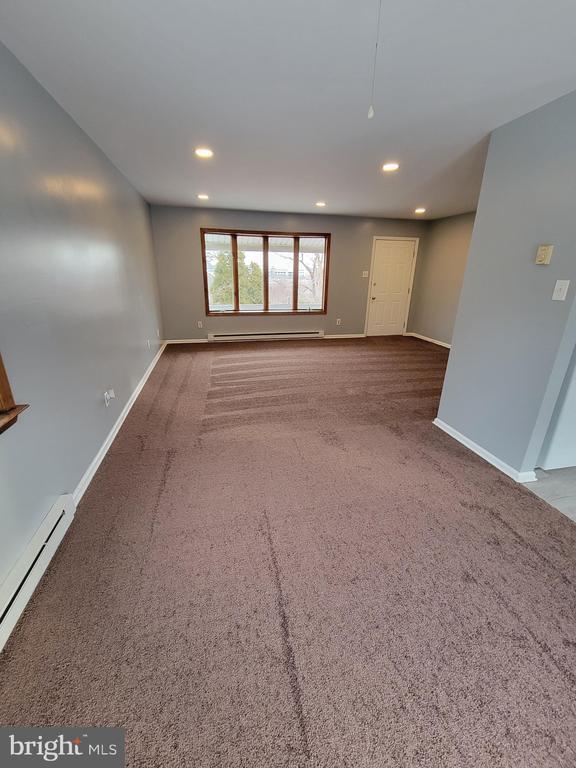 Building Photo - 320 Troutman Rd