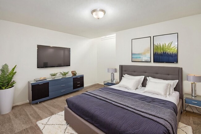 Interior Photo - The Bluffs