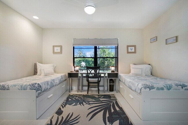 Foto del edificio - 758 101st Ave N