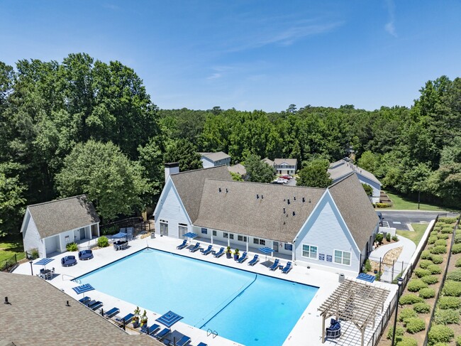 Building Photo - Dunwoody Glen