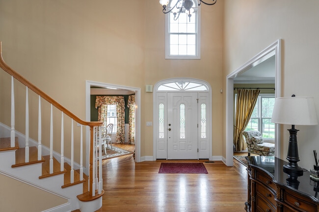 Foto del edificio - 15 Logging Trail Ln