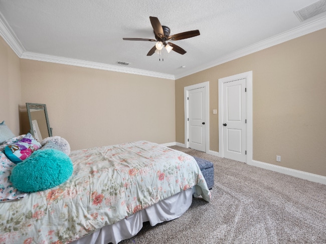 Building Photo - 1826 W French Pl