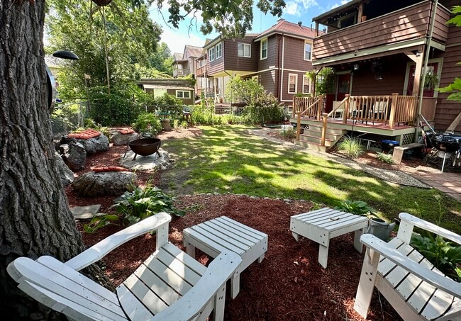 Building Photo - 33 High St