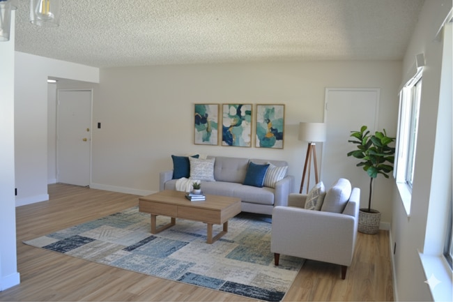 Interior Photo - Royal Gardens Arcadia