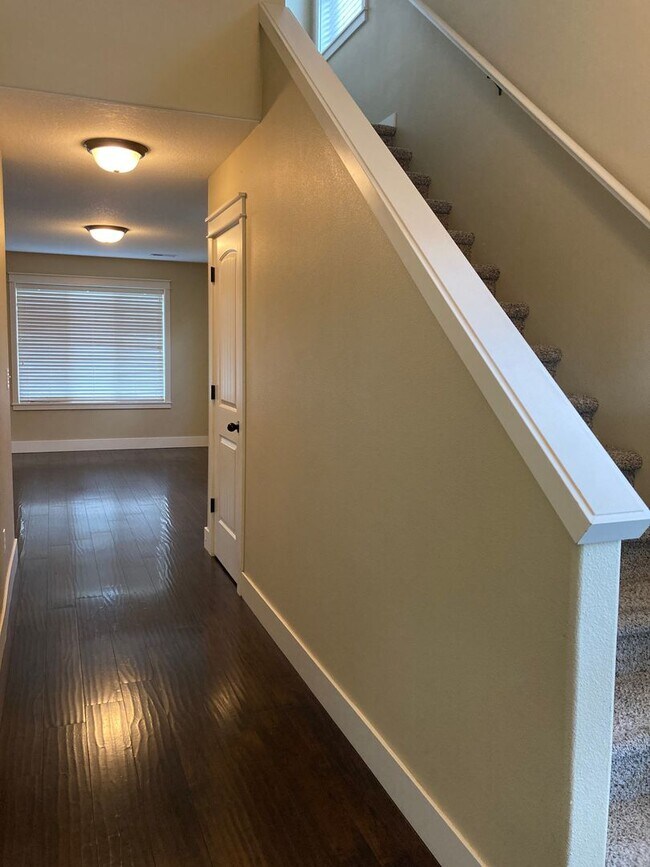 Foto del edificio - Beautiful 2 Story Home in Newberg