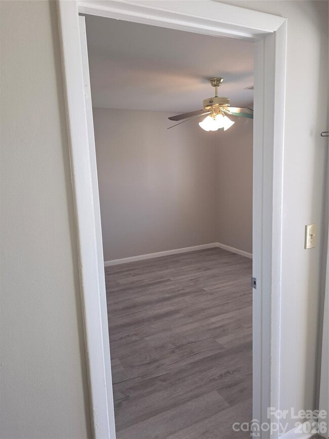 Building Photo - 1652 Eagles Pl