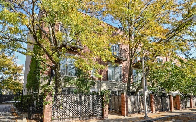 Street view - 2524 W Bloomingdale Ave