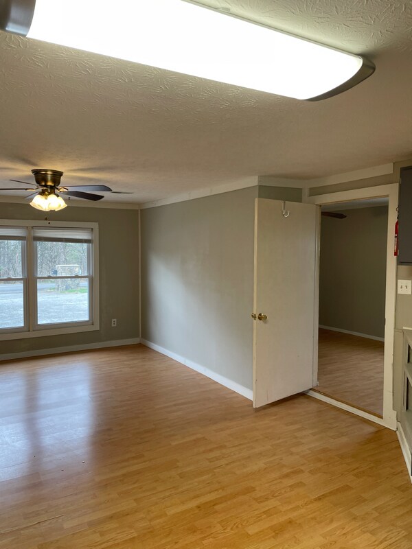 Foto del edificio - 799 Haynes Rd