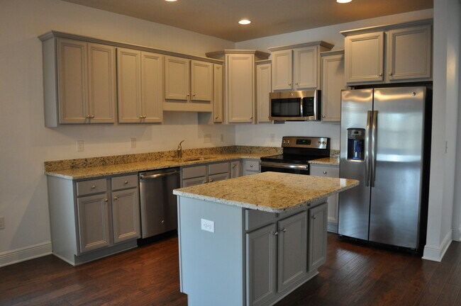 Foto del edificio - New 3 Bedroom in Driftwood Estates