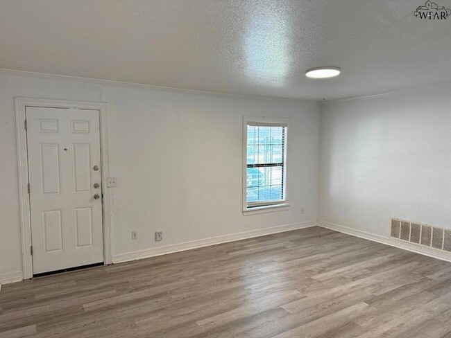 Building Photo - 1604 Blonde St