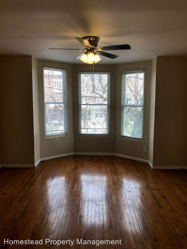 Building Photo - 1708 W Erie Ave