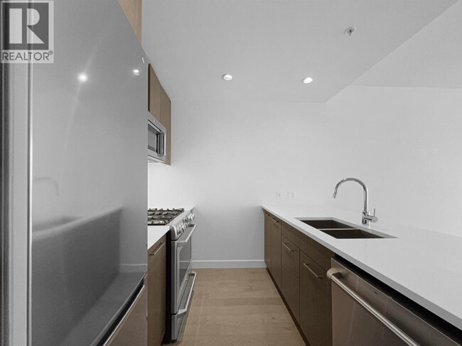 Building Photo - 9060 University Crescent