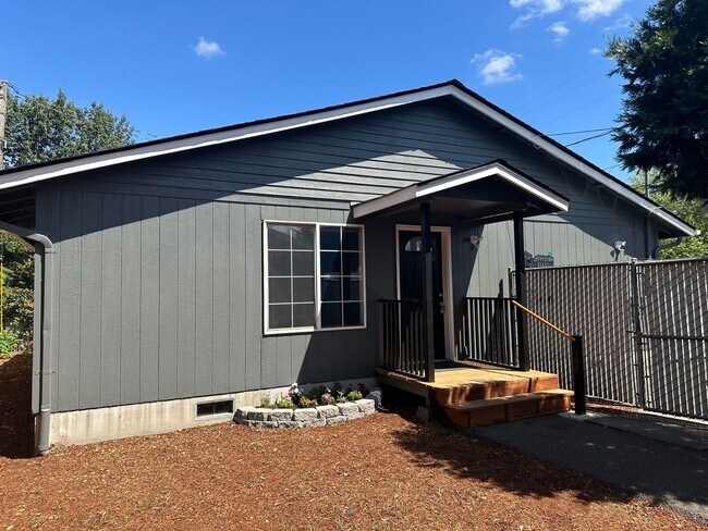 Foto del edificio - Beautifully updated 3 bedroom, 1 bath house in Eugene!