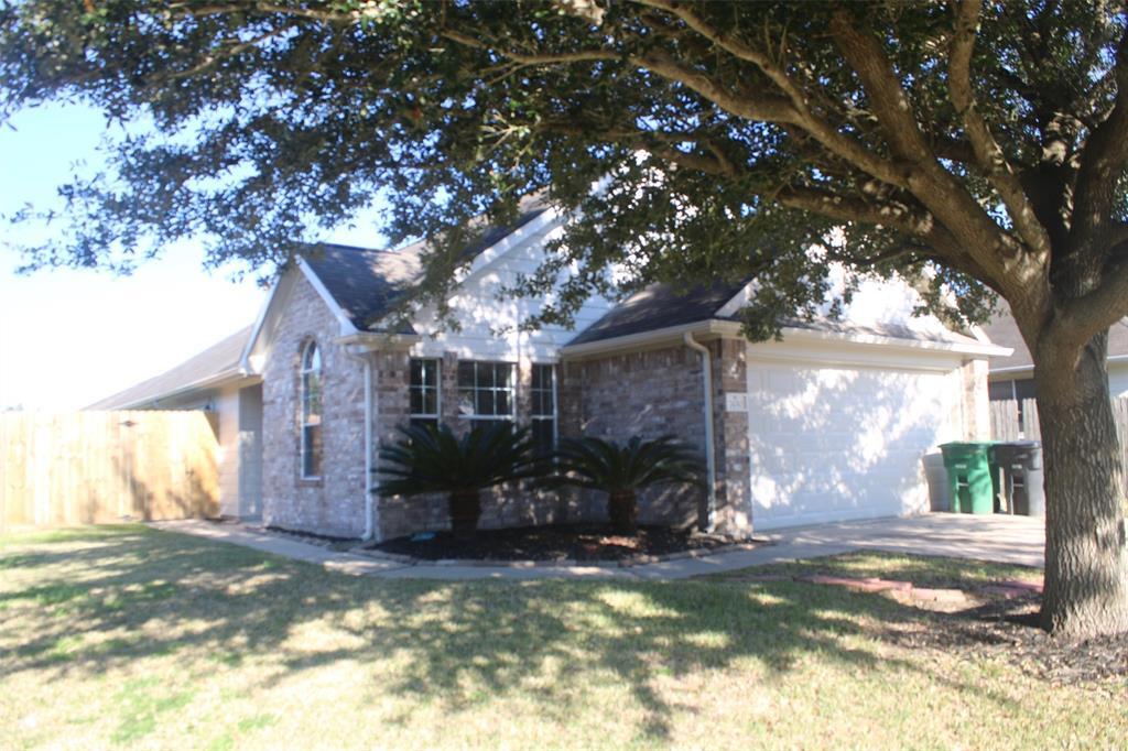Foto principal - 7430 Edgecraft Dr