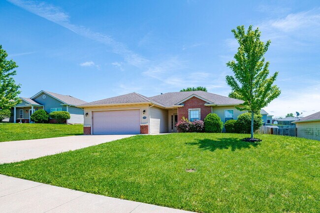 Foto del edificio - 5306 Silver Mill Dr