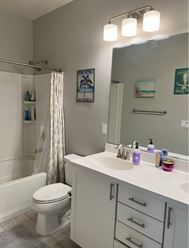 Building Photo - 1800 Kyle Pl