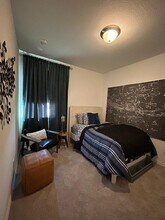 Building Photo - 2605 Lovegrass Ln Building Photo - 2605 Lovegrass Ln