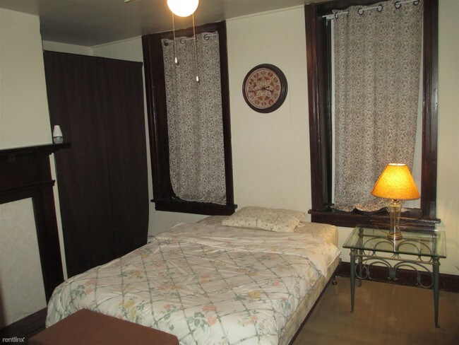 Building Photo - 233 S Prospect St