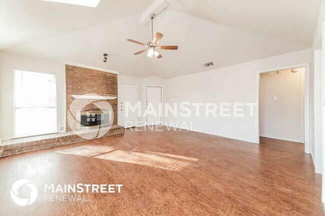 Building Photo - 2605 Silverthorne Dr