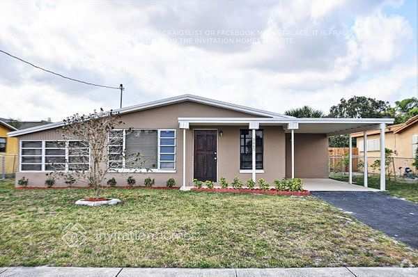 Building Photo - 3480 NW 17th St