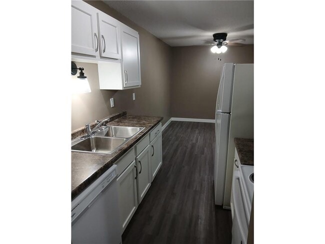 Foto del edificio - 801 Pearl Ave