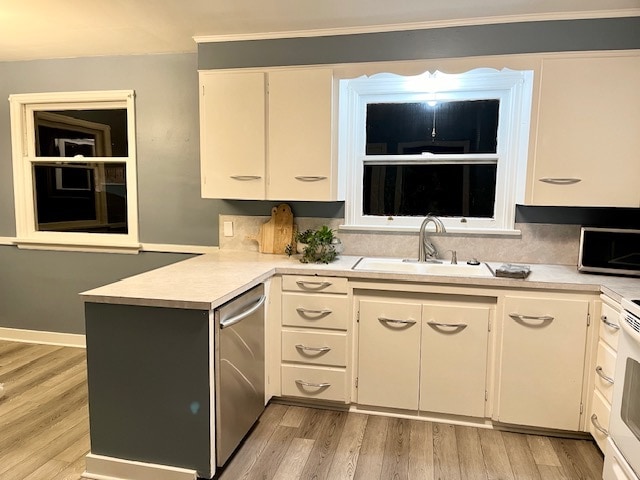 Main floor kitchen - 1536 Pennsylvania Ave