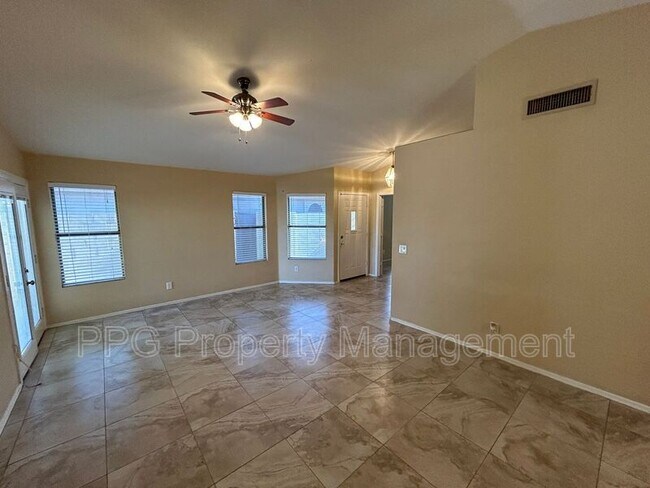 Foto del edificio - 15280 W Eureka Trail