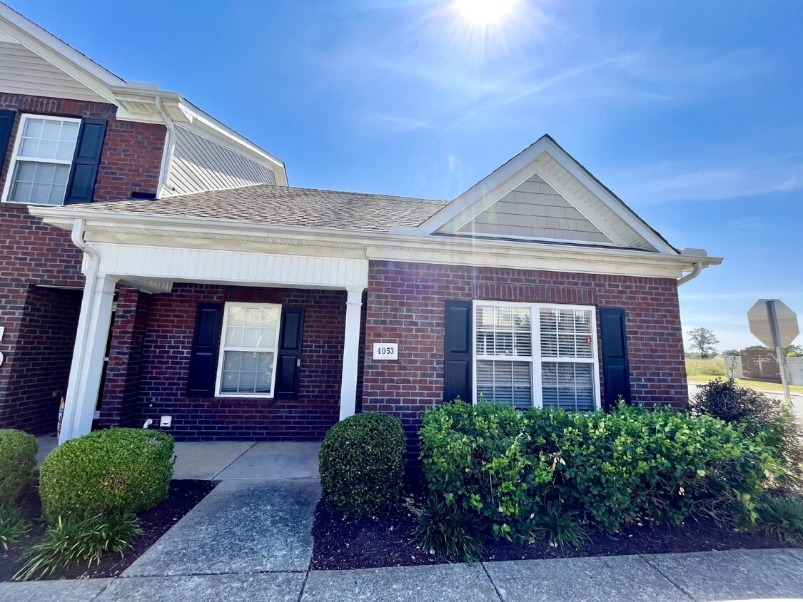 "Charming 3-Bedroom Home with 2.5 Baths in... - "Charming 3-Bedroom Home with 2.5 Baths in...