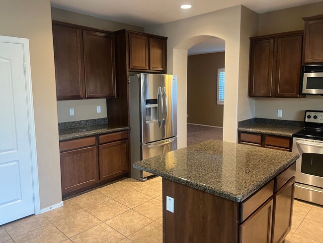 Foto del edificio - 16412 W Hope Dr