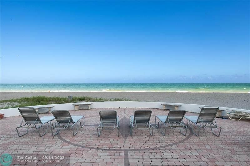 Primary Photo - 1530 S Ocean Blvd