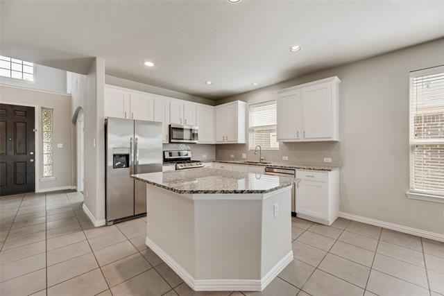 Building Photo - 6205 Roaring Creek