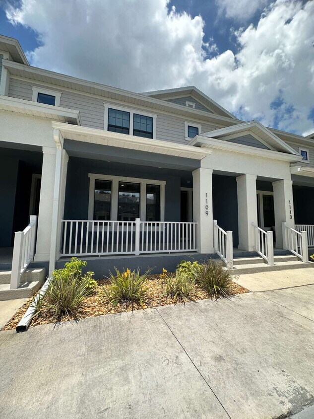 Primary Photo - Stylish 3-Bedroom Townhouse with 2.5 Baths in Winter Springs – Spacious 1768 Sq Ft Living!