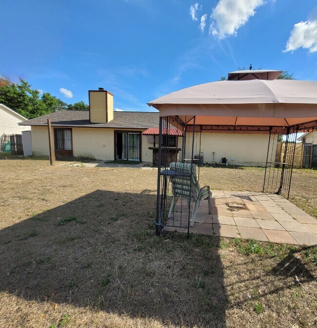 Building Photo - 1418 Lamplighter Way