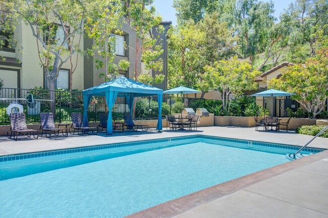 Building Photo - Wood Canyon Villas