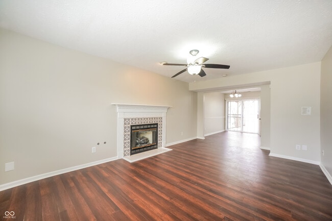 Building Photo - 113 Oakview Dr