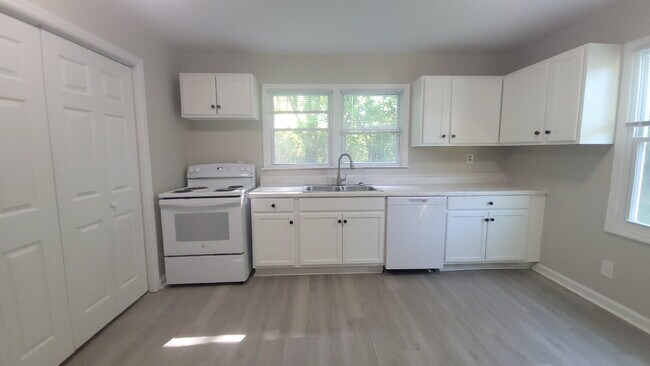 Foto del edificio - "2-Bedroom Retreat with Cozy Comfort in Huntsville!"