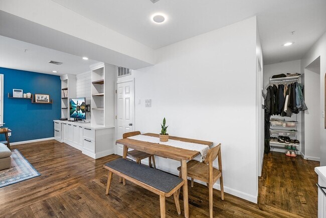 *Pictures are representative samples of the advertised unit. In some cases, the actual units you tou - 22 Battery St