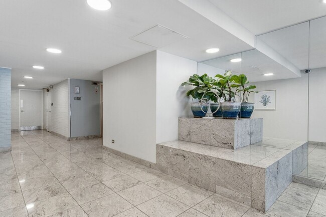 Foto del edificio - 515 W Wrightwood Ave