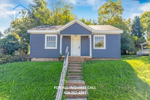 Comfortable 2-Bedroom Home with Central Air & Washer/Dryer Hookups - Comfortable 2-Bedroom Home with Central Air & Washer/Dryer Hookups