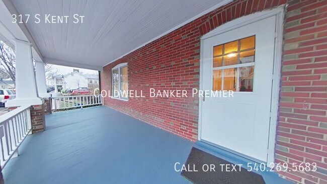 Building Photo - Four (4) bedroom home close to the walking...
