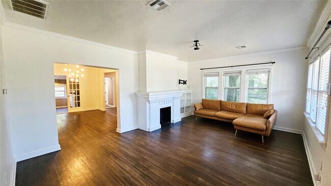 Foto del edificio - 704 NW 34th St
