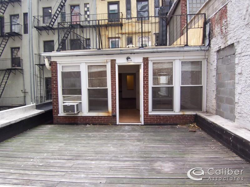 Foto principal - 159 E 33rd St