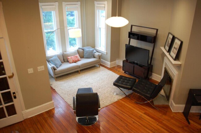 Foto del edificio - 302 4th St SE