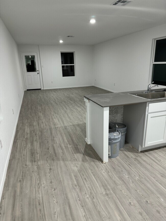 Foto del edificio - 7646 Chancery Gate