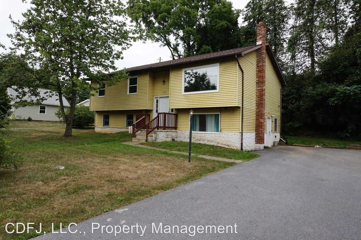 Primary Photo - 2542 Circleville Rd