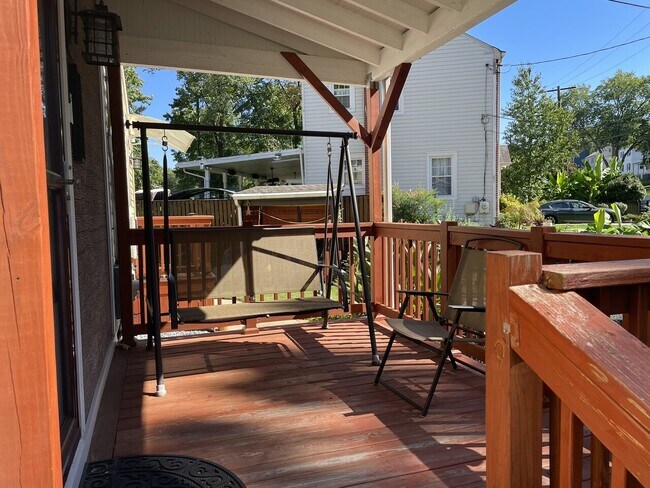 Foto del edificio - 4117 71st Ave