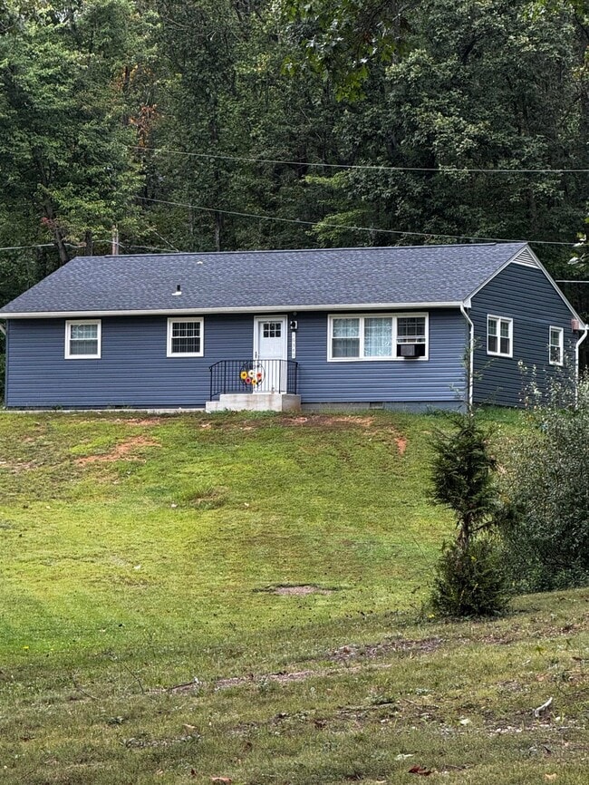 Building Photo - 16349 Fletcher Ln