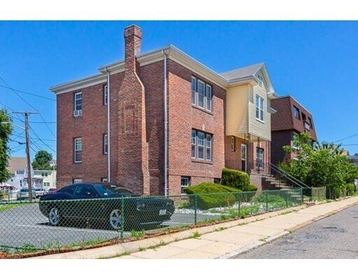 Building Photo - 10 Myrtle Ave