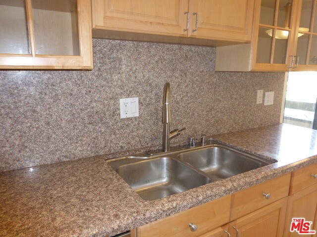 Building Photo - 750 S Spaulding Ave