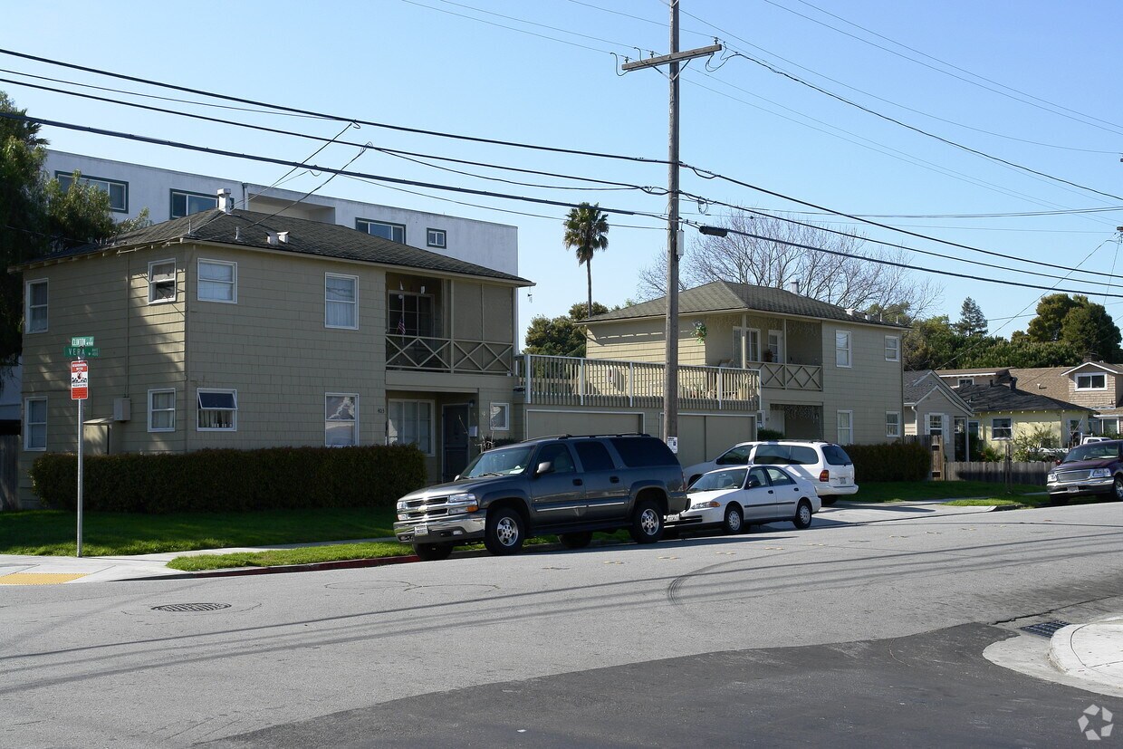 Primary Photo - 403 Vera Ave
